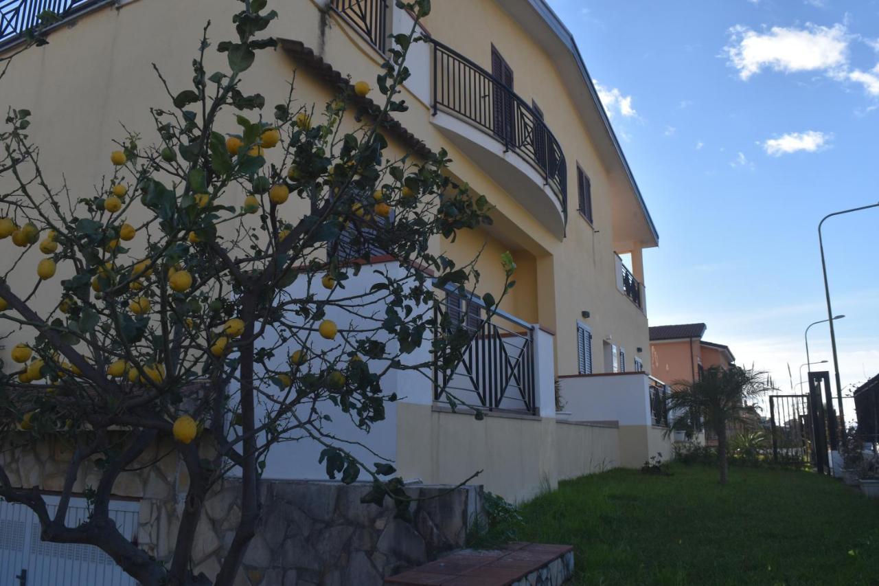 Bed & Breakfast Domus Pepe Scalea Exterior foto